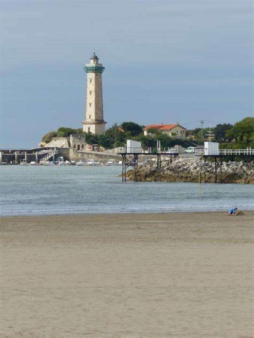 A 2 Pas De La Plage De La Vallieres Saint-Georges-de-Didonne Kültér fotó